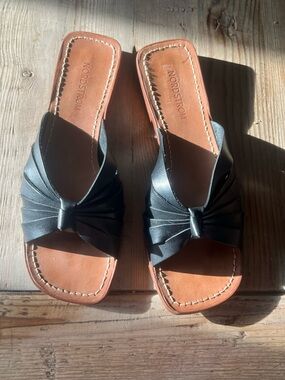 Nordstrom Black Knotted Slide Mules with Tan Footbed